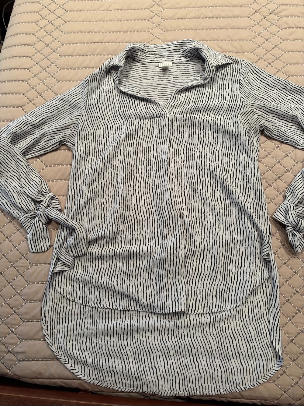 Spense Black & White Striped Tunic Top with Tie Sleeves